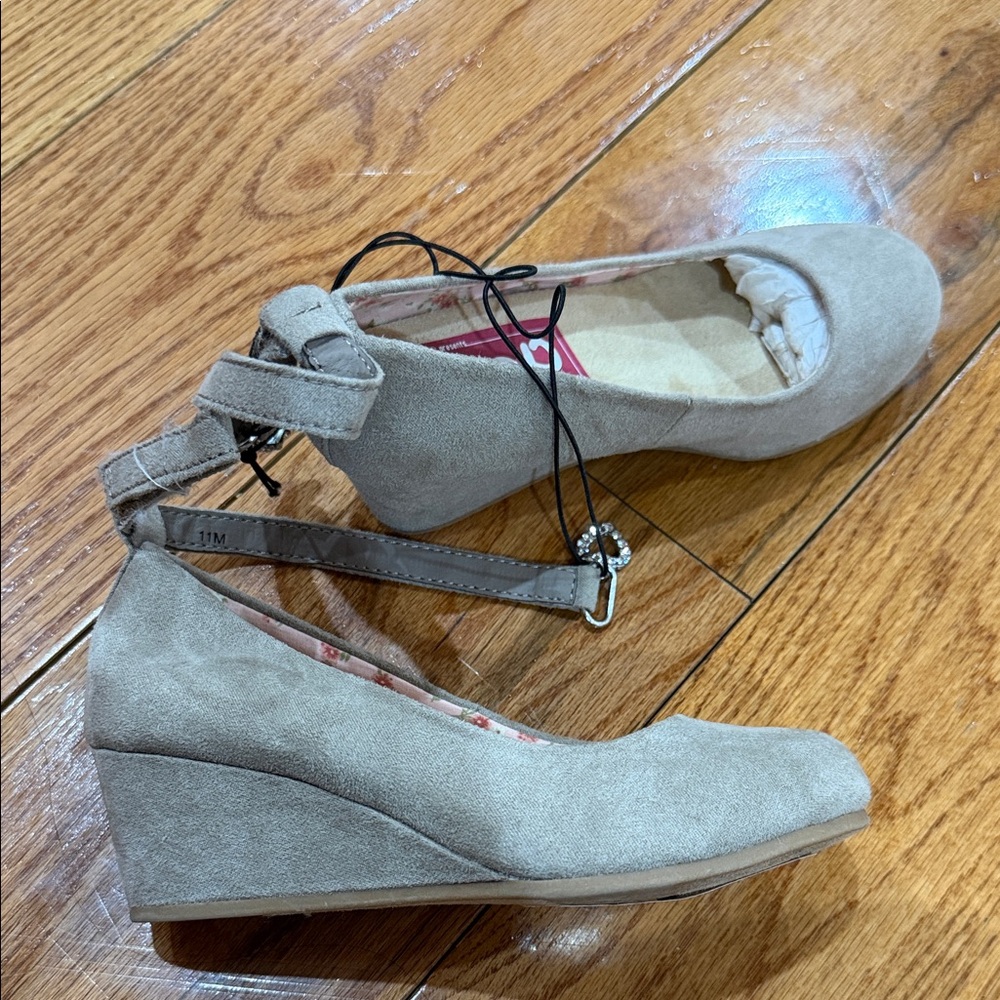Pop Taupe Suede Kids Wedges